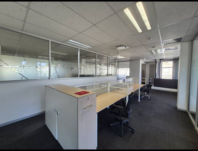 1,082M² OFFICE TO LET IN SANDTON CENTRAL